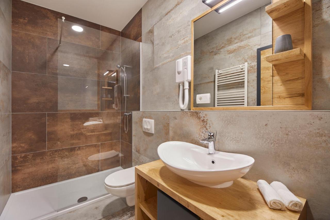 Ob Krki Apartments Kostanjevica na Krki Buitenkant foto